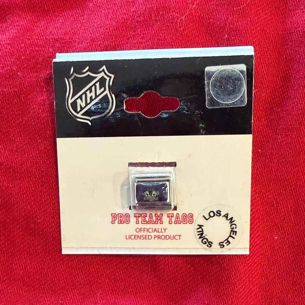 Brand New Los Angeles Kings Pro Team Tag Charm